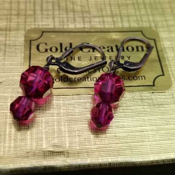 Swarovski crystal ruby drop earrings E0169 - Picture 1 of 2